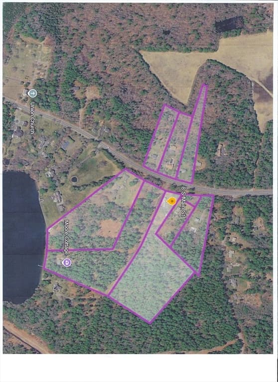 8 S Main St, Carver MA 02330