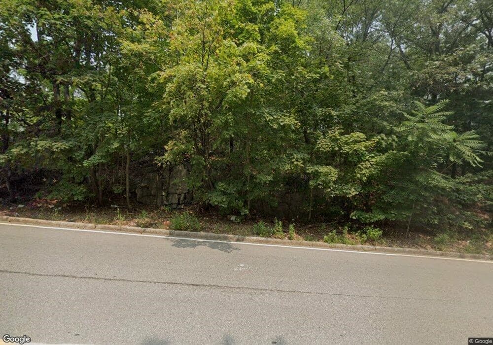 483 Sunderland Rd, Worcester MA 01604