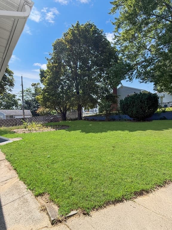 24 Woodland St, Lawrence MA 01841 photo 17