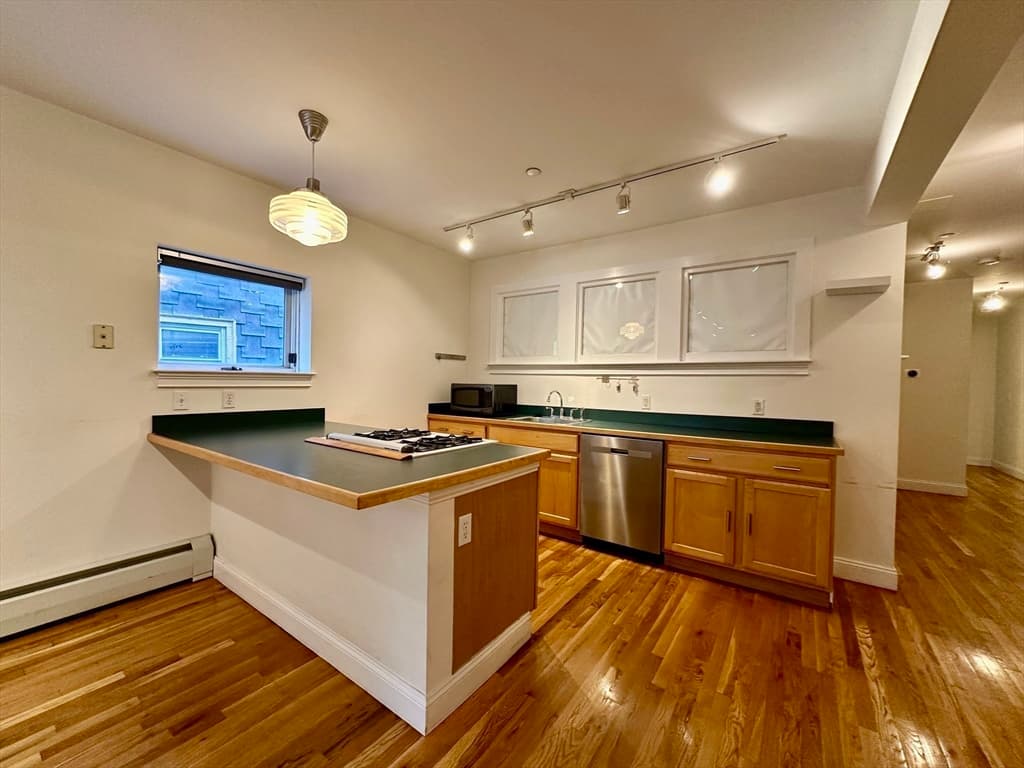 277 River St # 1, Cambridge MA 02139 photo 3