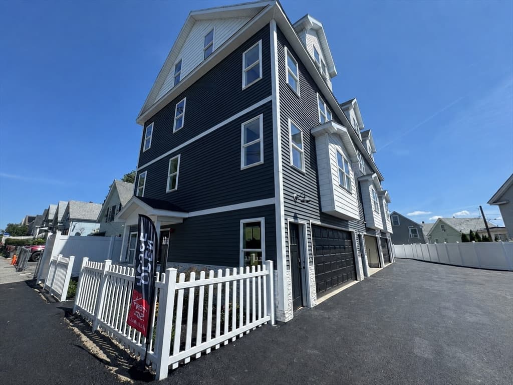562 Gorham Street # 05, Lowell MA 01852 photo 4