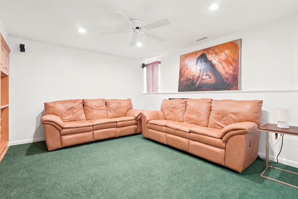 1002 Pine Brook Dr # 20, Peabody MA 01960 photo 28