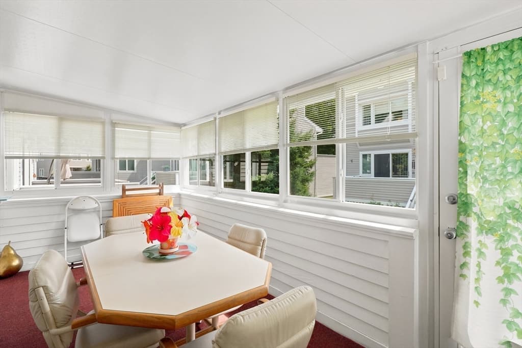 1002 Pine Brook Dr # 20, Peabody MA 01960 photo 33