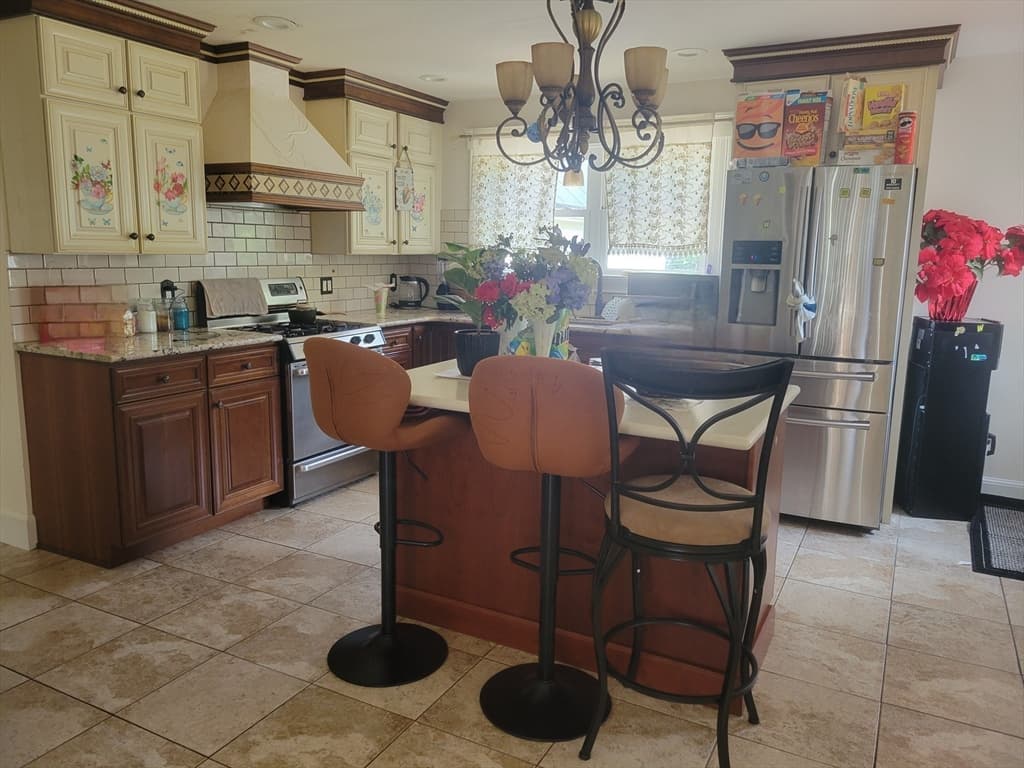 81 Clarke Avenue, Dracut MA 01826 photo 7