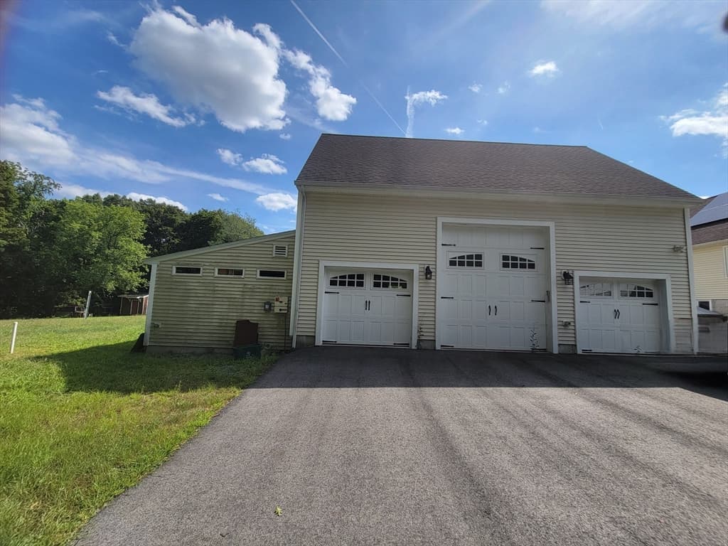 81 Clarke Avenue, Dracut MA 01826 photo 24