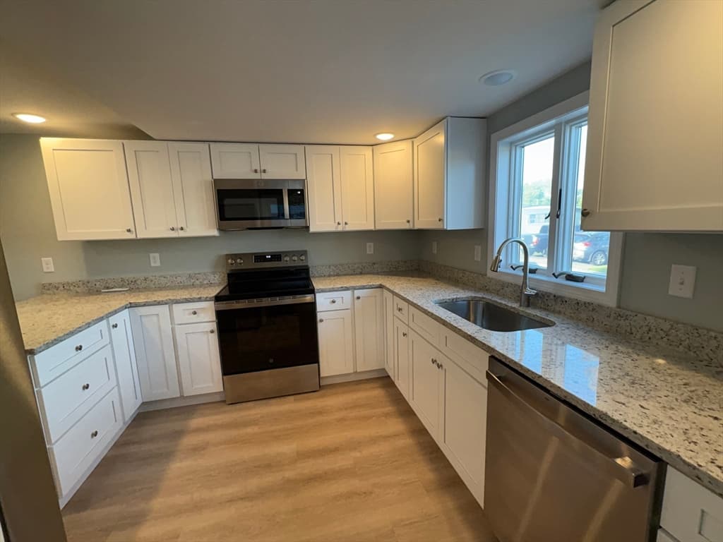 300 East Washington Street # 34R, North Attleboro MA 02760 photo 5