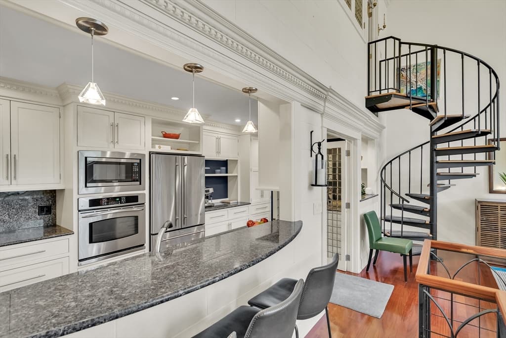 Condominium at 90 Park Street # 35, Brookline MA 02446, Brookline, photo 11 of 25