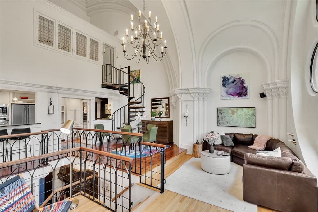 Condominium at 90 Park Street # 35, Brookline MA 02446, Brookline, photo 4 of 25