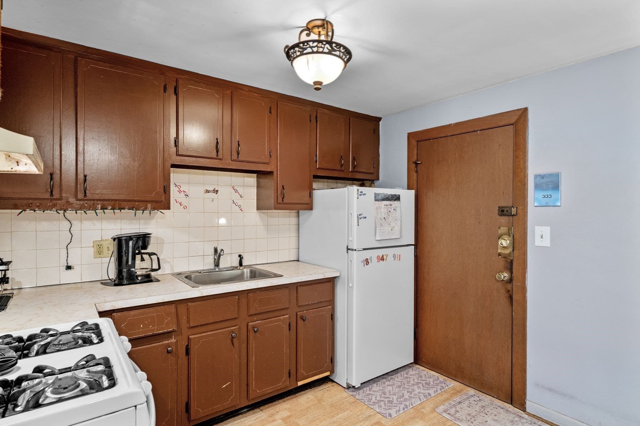 Condominium at 100 Magnolia Ave # 22, Lynn MA 01904, Lynn, photo 9 of 23