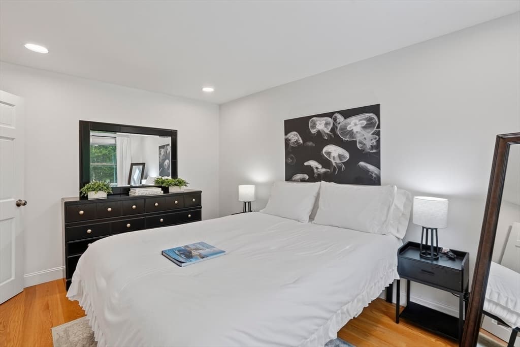 105 Whalers Walk, Edgartown MA 02539 photo 32
