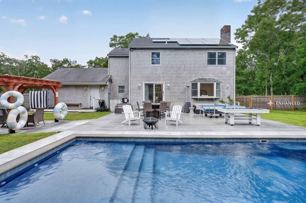 105 Whalers Walk, Edgartown MA 02539 photo 4