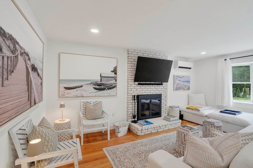 105 Whalers Walk, Edgartown MA 02539 photo 8