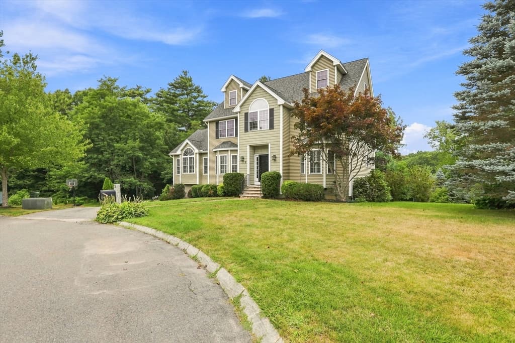 3 Arborcrest Rd, Amesbury MA 01913 photo 2