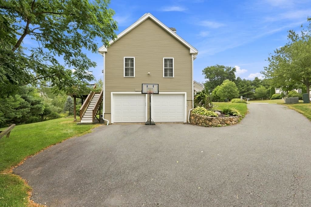 3 Arborcrest Rd, Amesbury MA 01913 photo 4