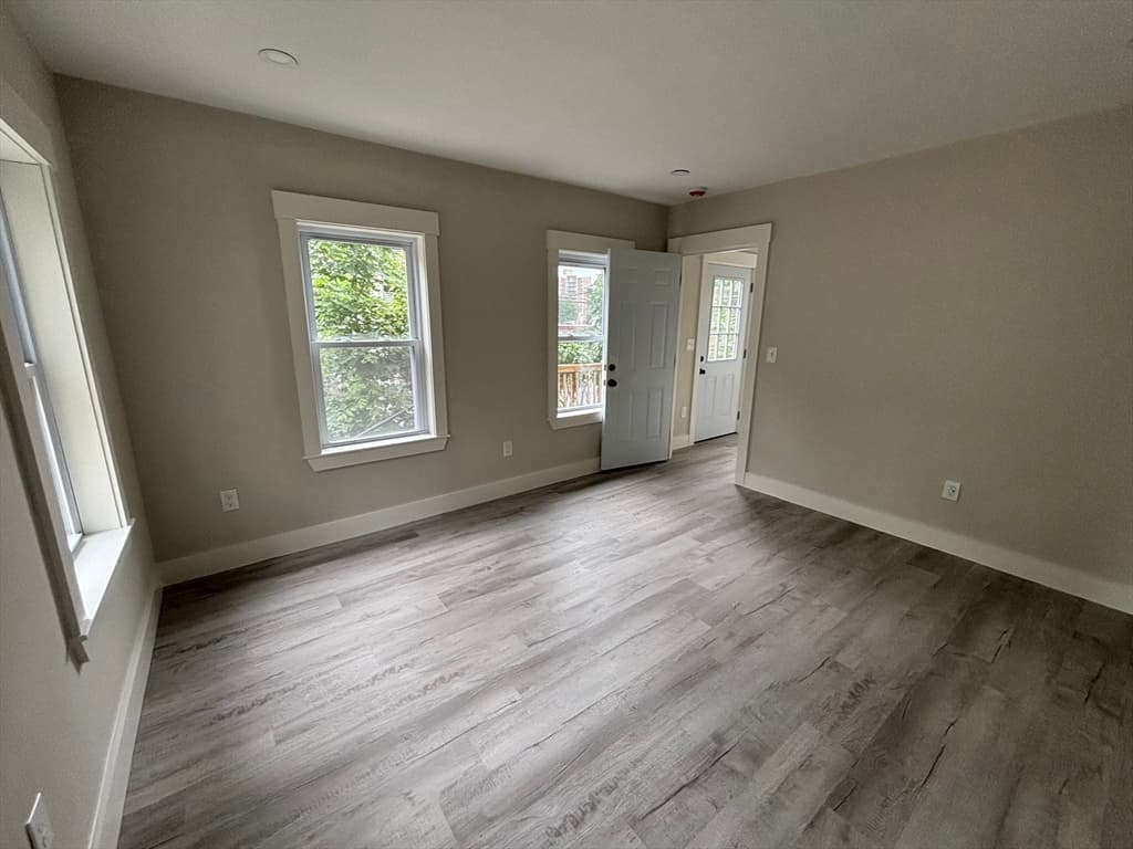 22 Pleasant St, Fitchburg MA 01420 photo 23