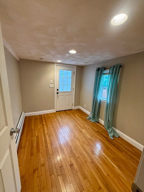 16 Lynn St, Peabody MA 01960 photo 13