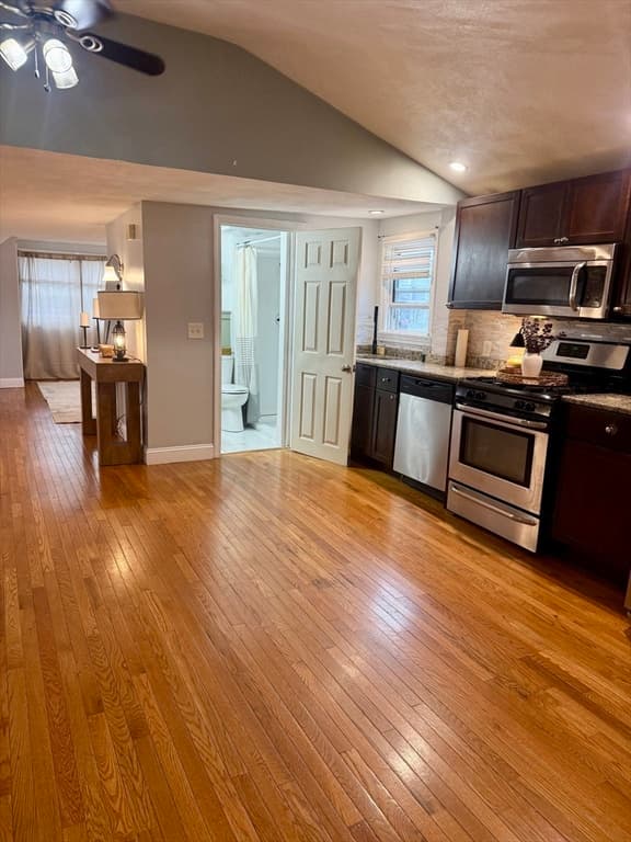 16 Lynn St, Peabody MA 01960 photo 9