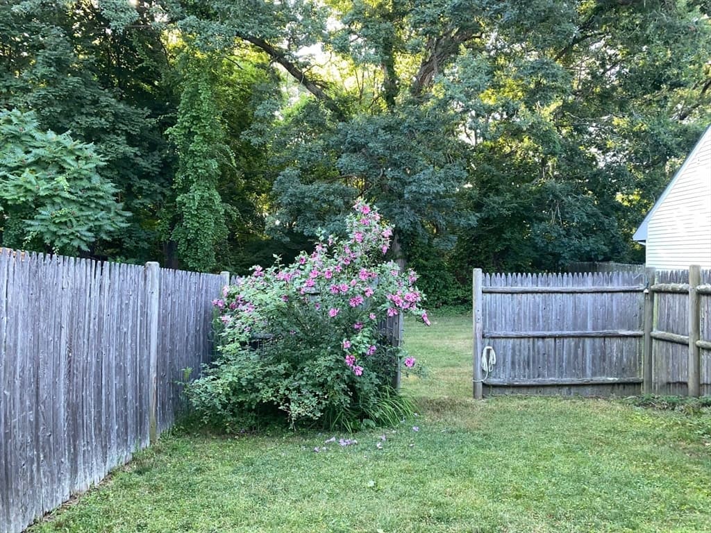 233 Lake St # D, Weymouth MA 02189 photo 10