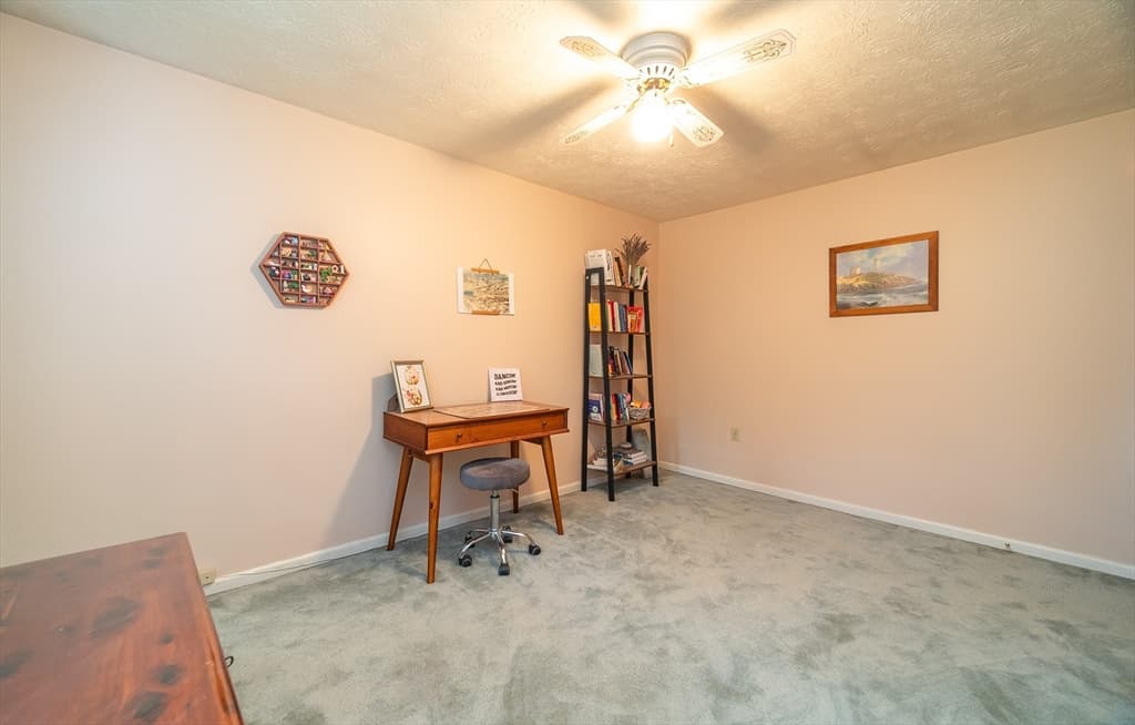 8 Keegan, Greenfield MA 01301 photo 17