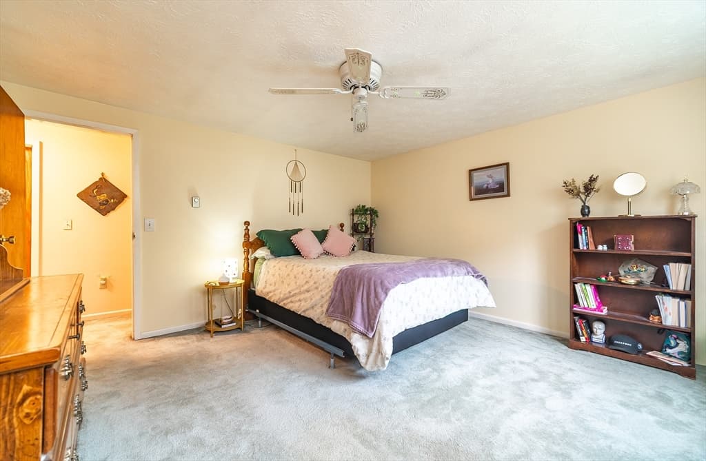 8 Keegan, Greenfield MA 01301 photo 15