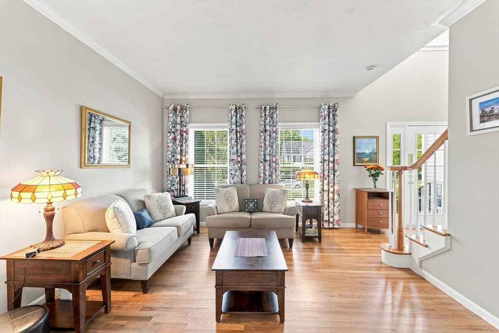 13 Larkin Ln, Hopedale MA 01747 photo 6