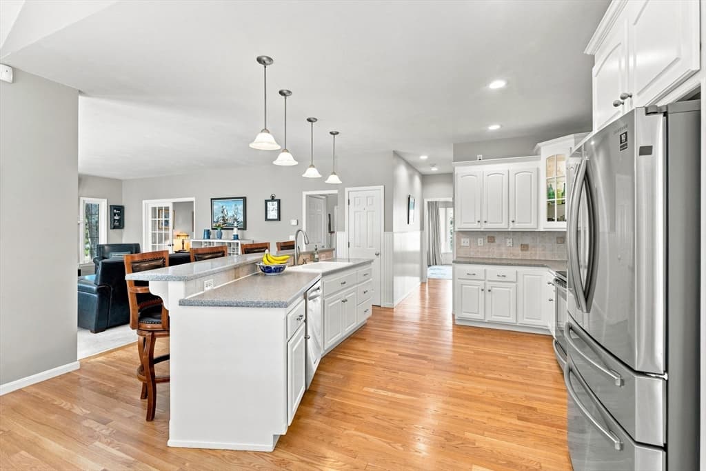 13 Larkin Ln, Hopedale MA 01747 photo 16
