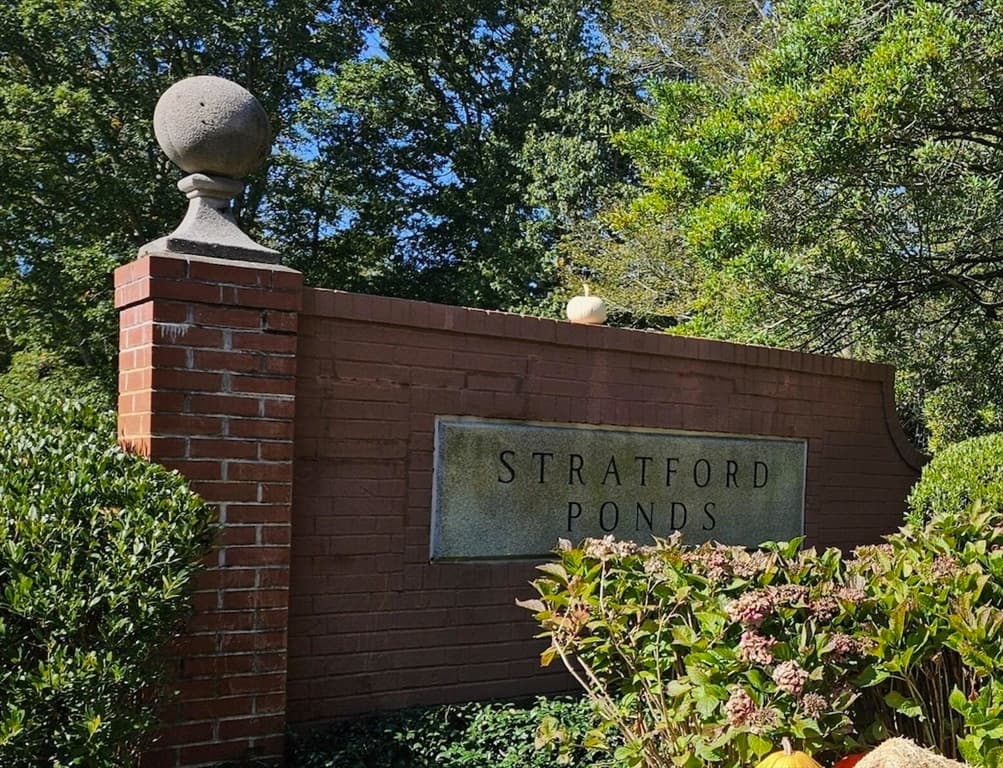 26 Hampton Ct # 26, Mashpee MA 02649