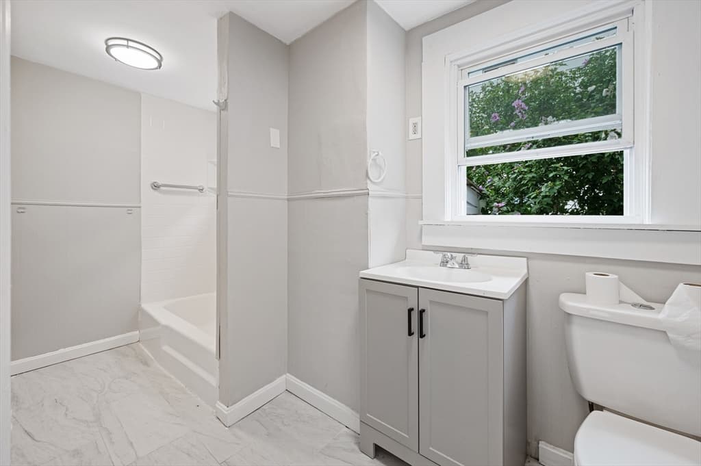 4 Pollard Ave, Lowell MA 01850 photo 15