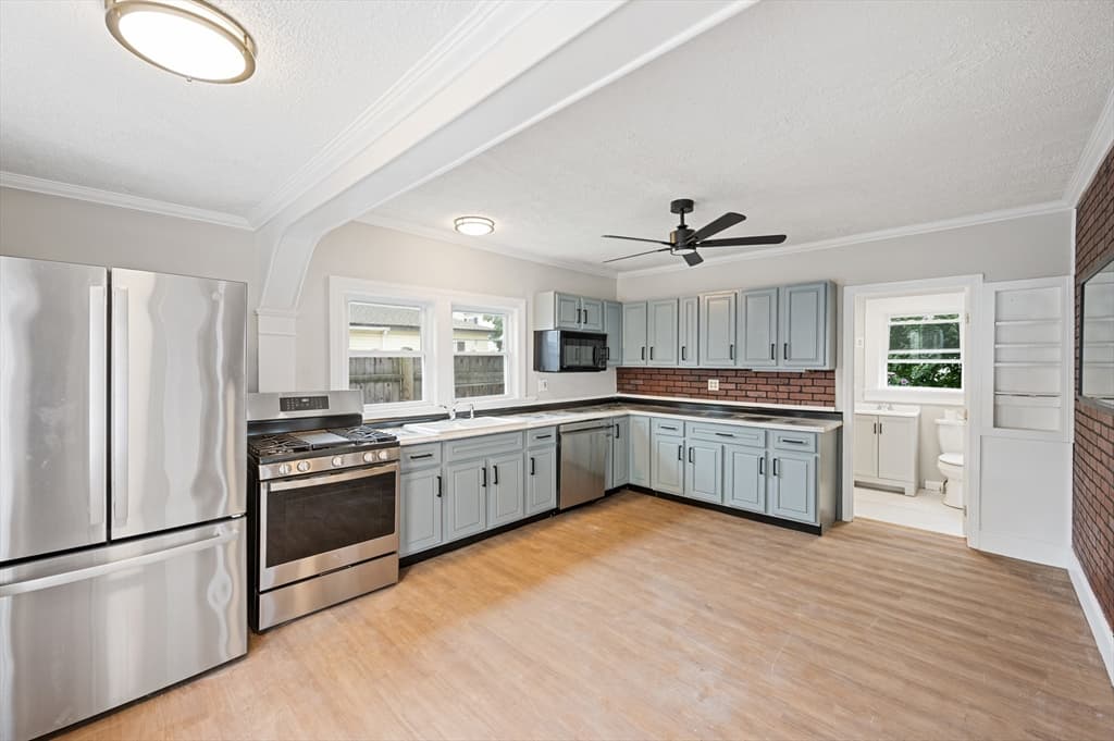4 Pollard Ave, Lowell MA 01850 photo 11