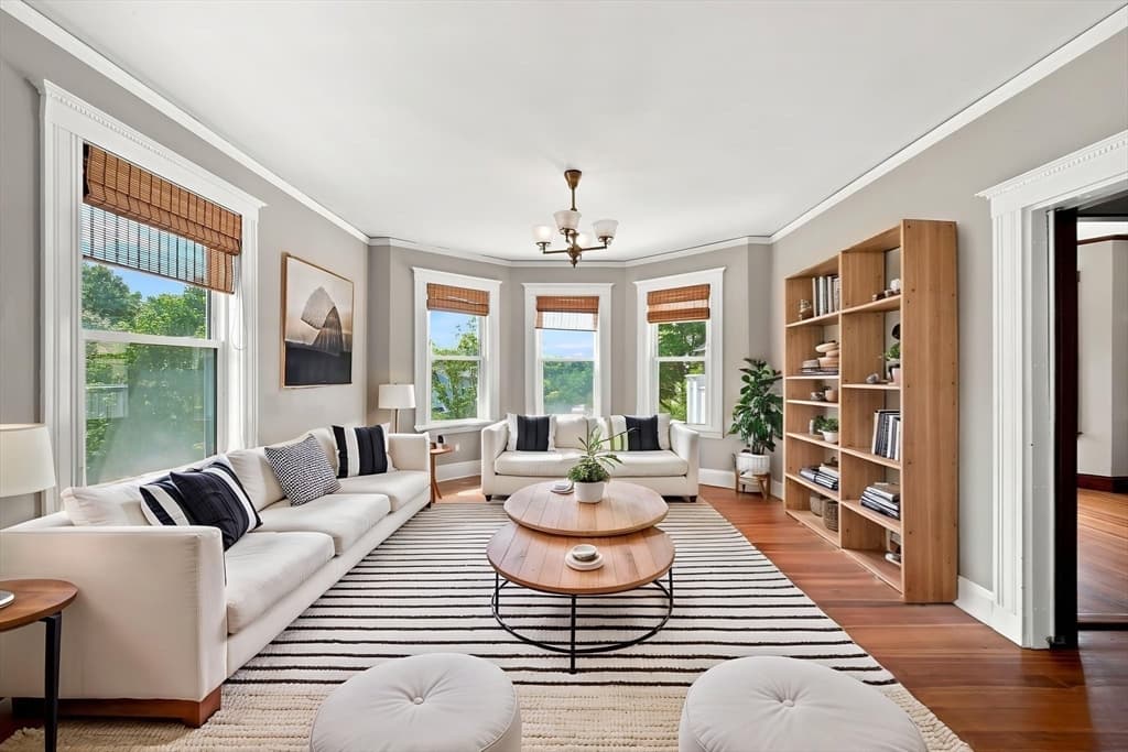 39 Ainsworth St, Boston MA 02131 photo 9
