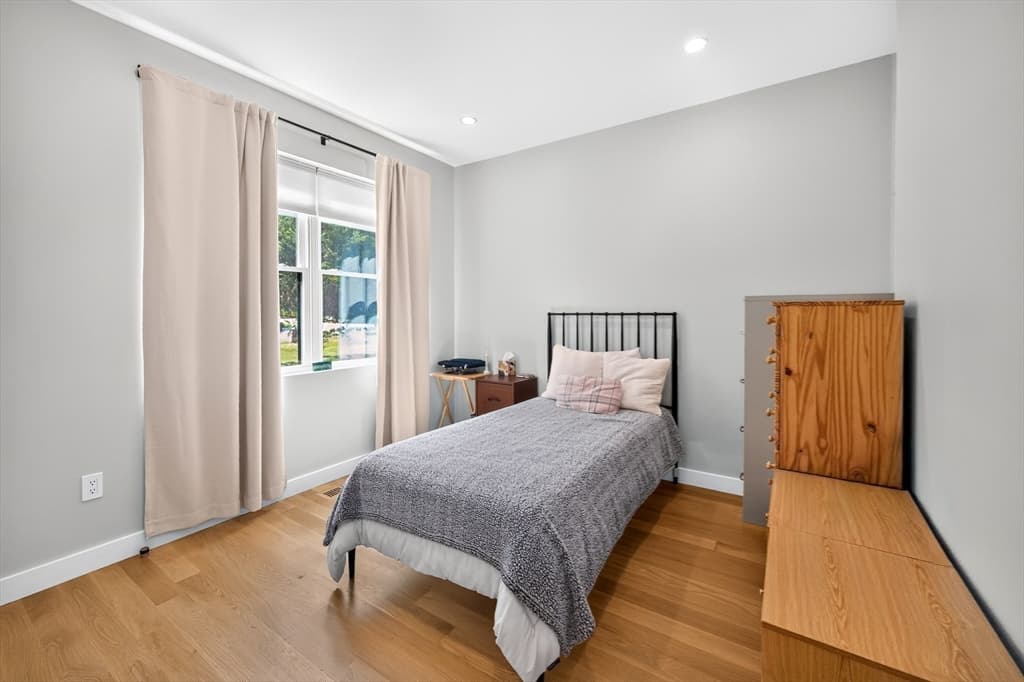 409 Pearl St, Reading MA 01867 photo 17