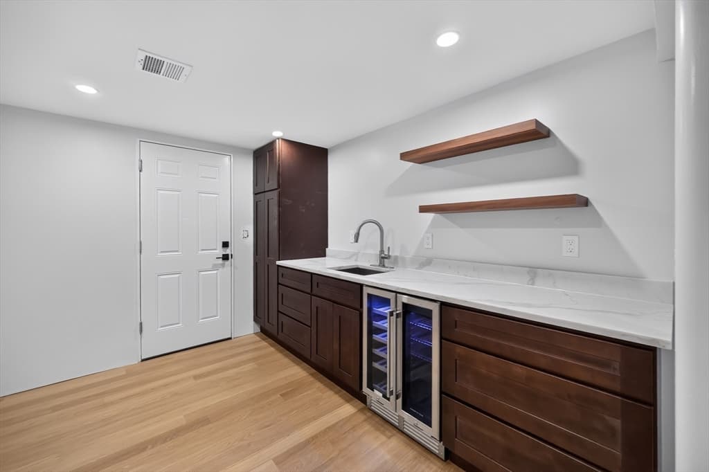 409 Pearl St, Reading MA 01867 photo 33
