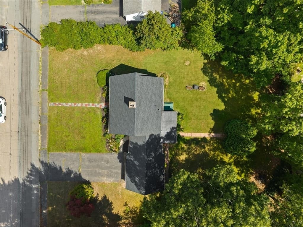 14 Whitehill St, Taunton MA 02780 photo 3