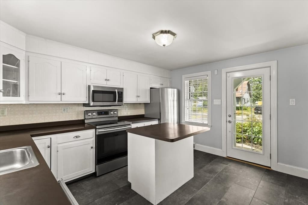 14 Whitehill St, Taunton MA 02780 photo 20