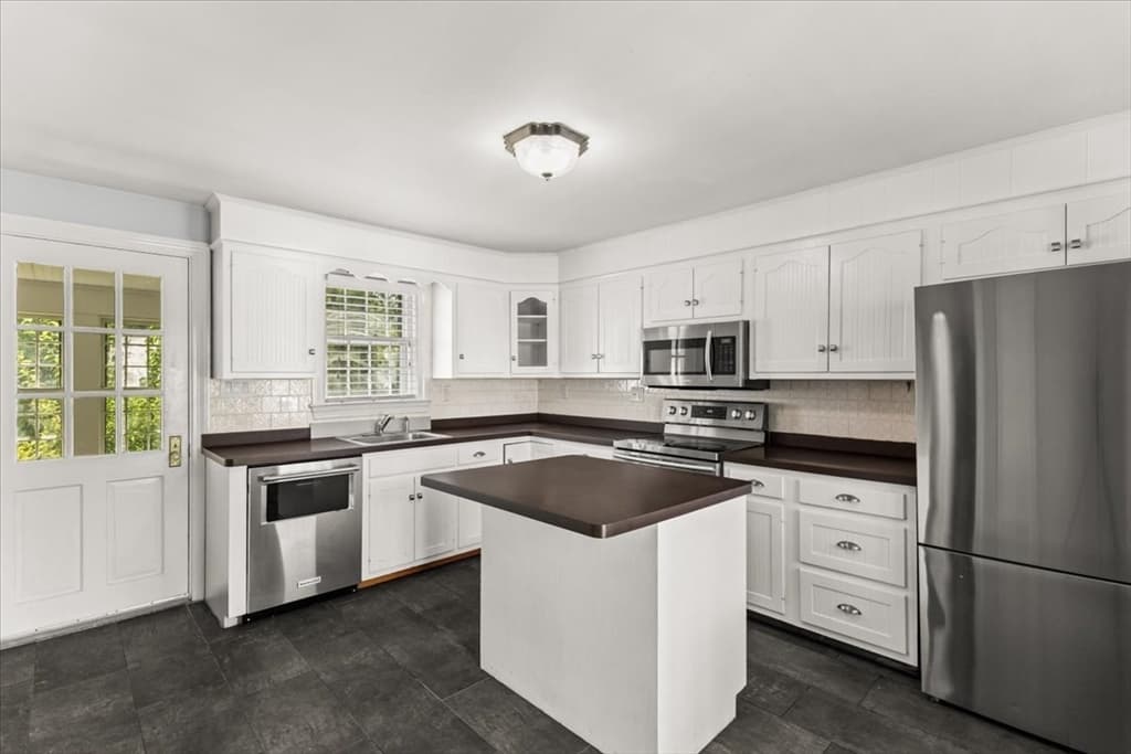 14 Whitehill St, Taunton MA 02780 photo 19