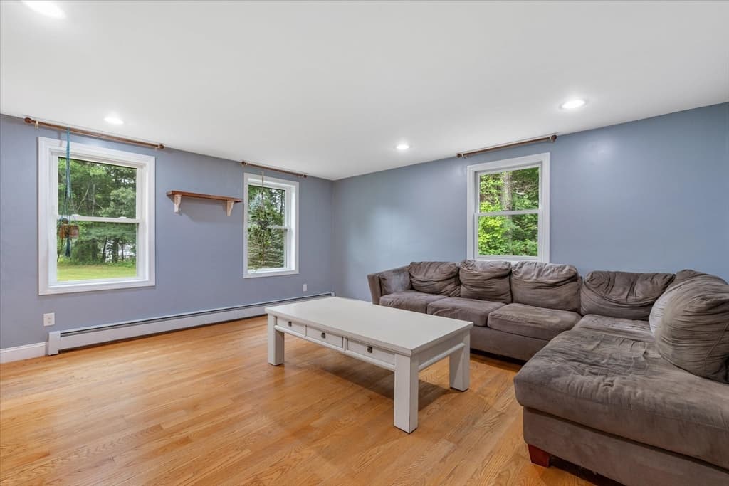 140 Burrage St, Lunenburg MA 01462 photo 16