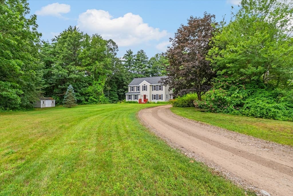 140 Burrage St, Lunenburg MA 01462 photo 3
