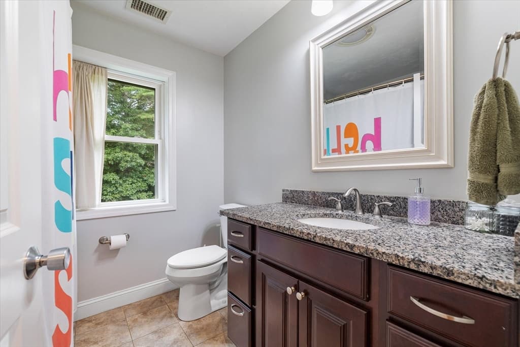 140 Burrage St, Lunenburg MA 01462 photo 24