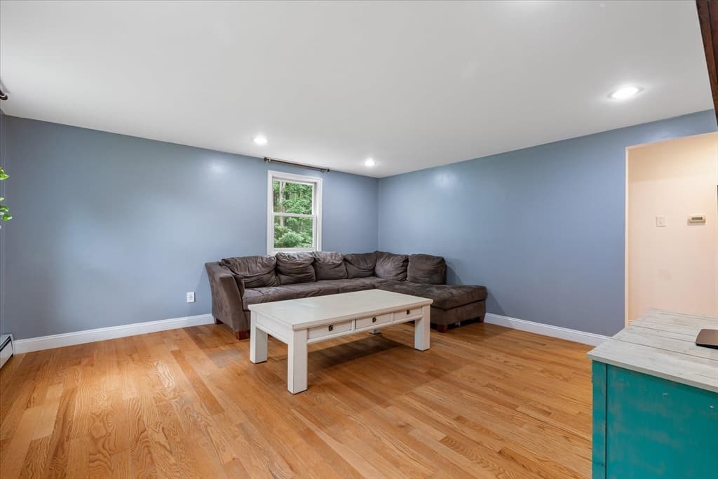 140 Burrage St, Lunenburg MA 01462 photo 15