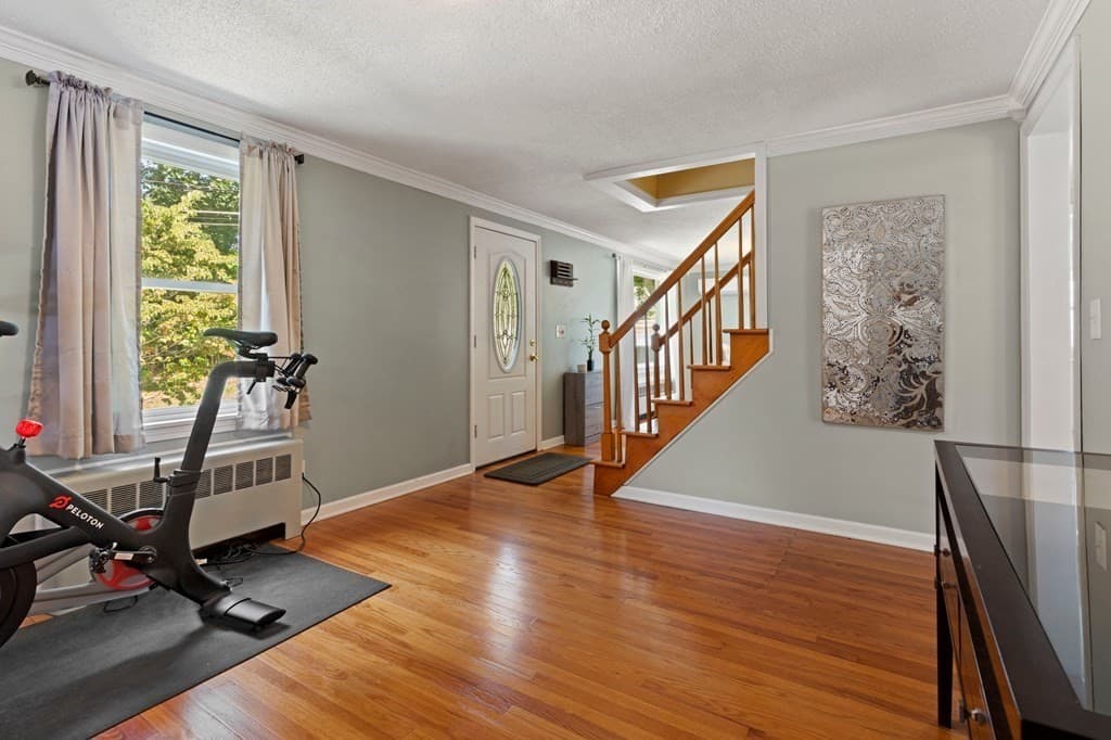 78 Laurie Ave, South Hadley MA 01075 photo 9