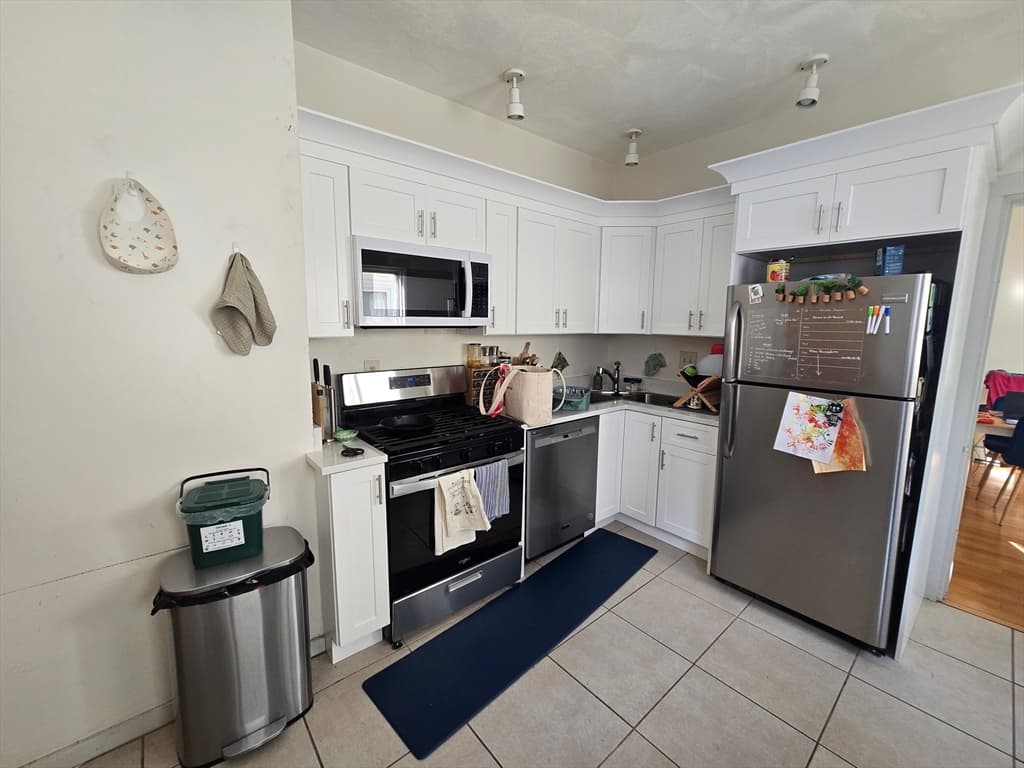 14 Saint Paul St, Cambridge MA 02139 photo 5