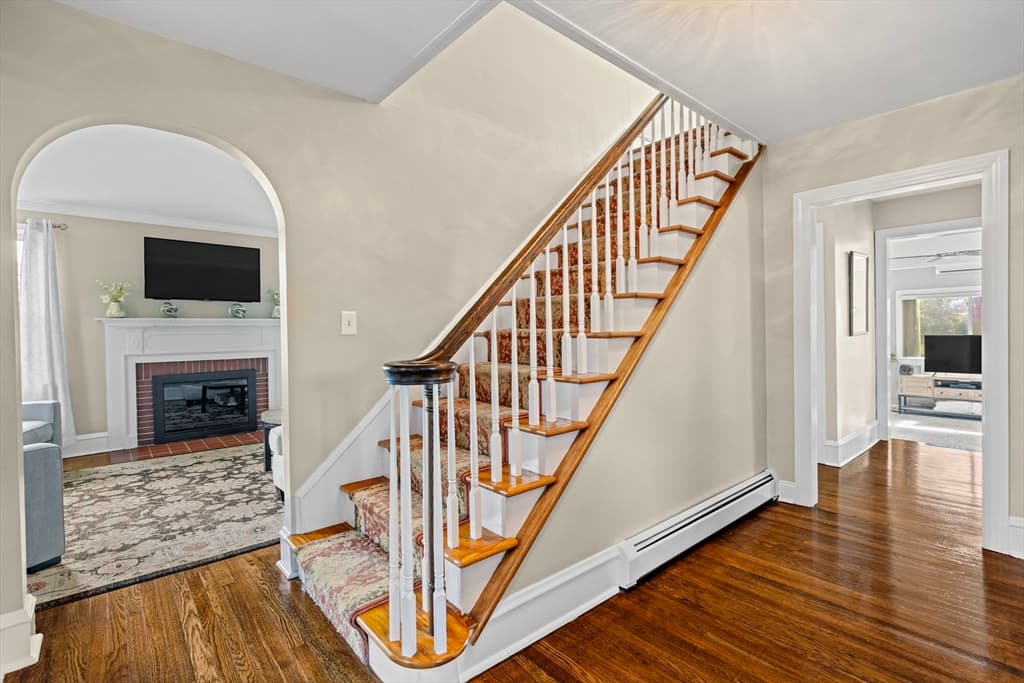 698 High St, Cumberland RI 02864 photo 5