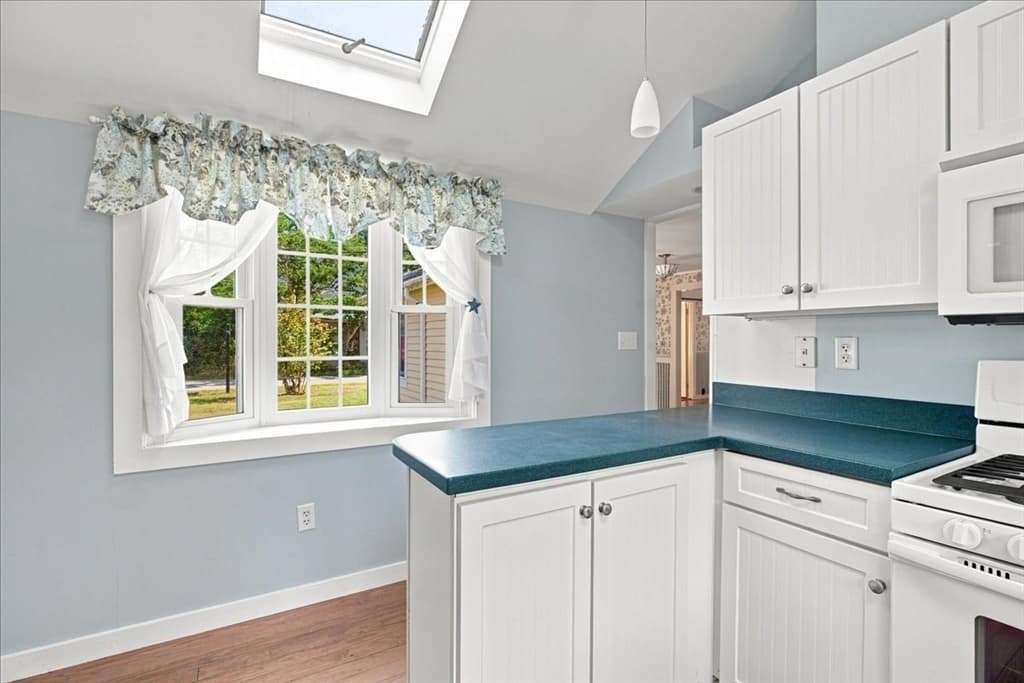 2 Bartlett Ave, Duxbury MA 02332 photo 5