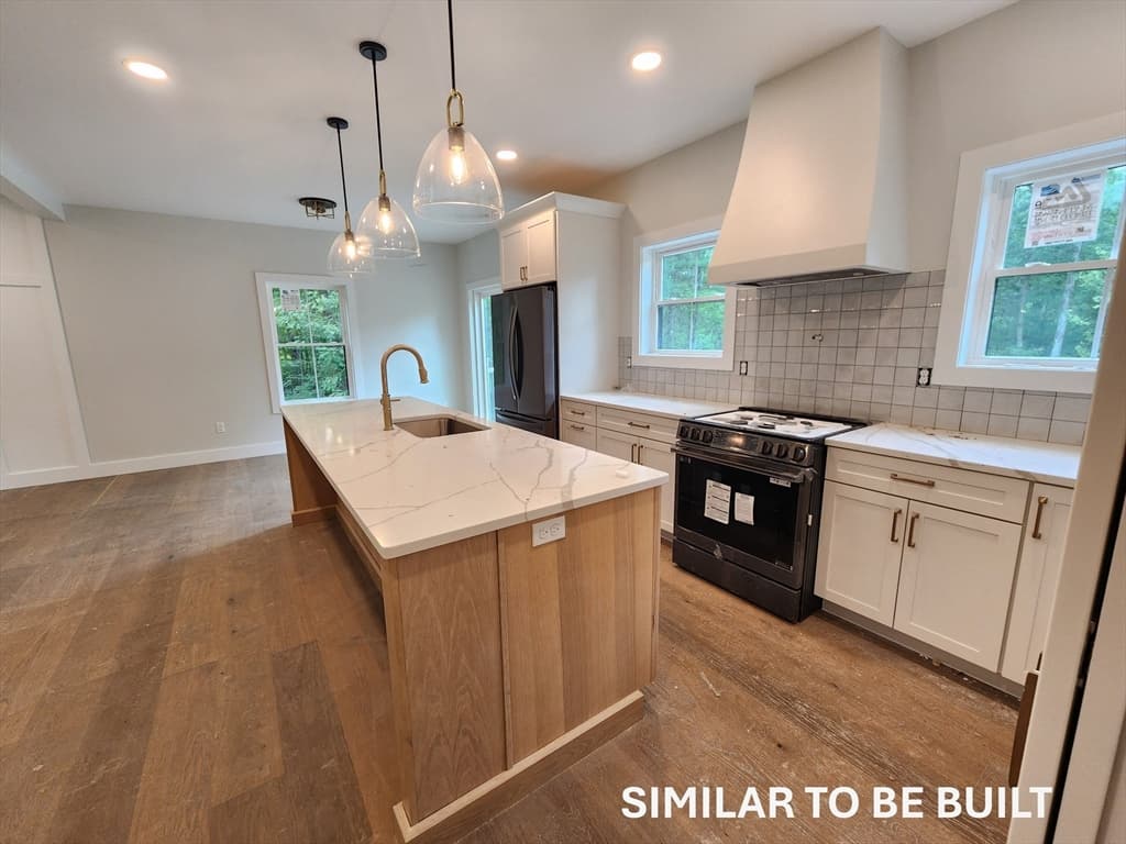 81 Willard Rd, Ashburnham MA 01430 photo 4