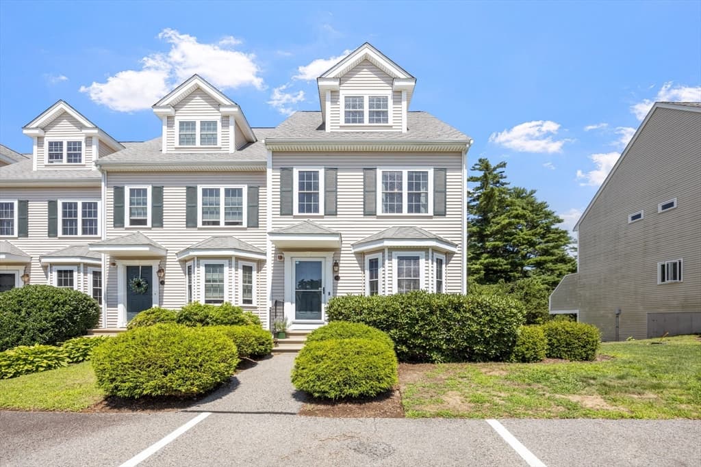 17 Copper Lantern Ln # 17, Carver MA 02330 photo 2
