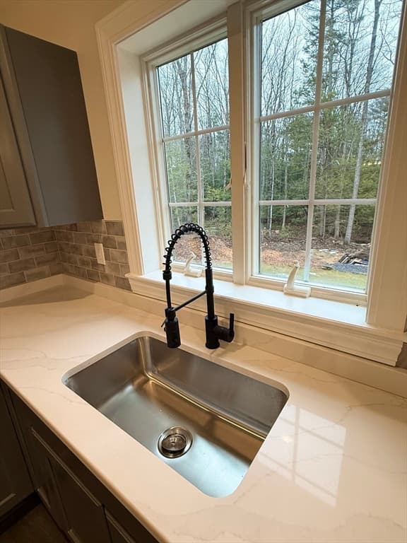 Single Family Residence at 80 Alpine Dr, Southbridge MA 01550, Southbridge, photo 6 of 32