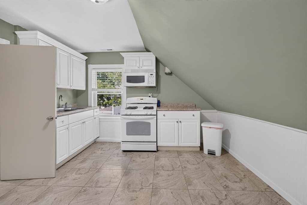 103 B Street, Lowell MA 01851 photo 28