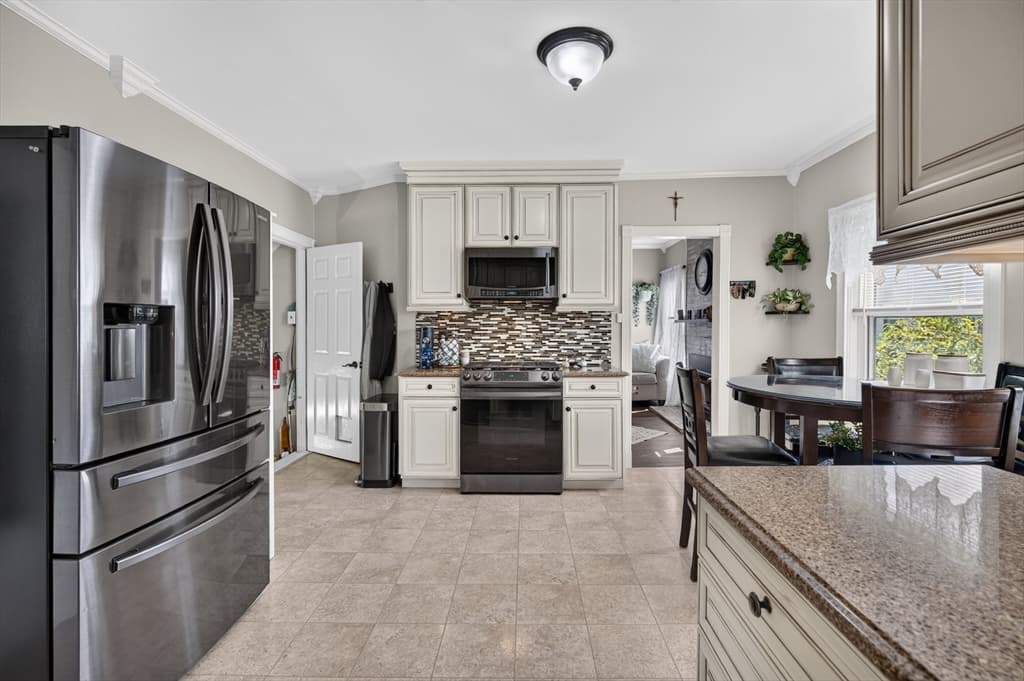 103 B Street, Lowell MA 01851 photo 8