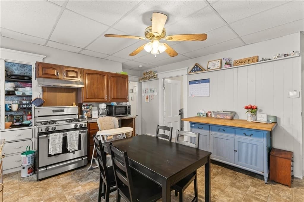 213 Austin St, New Bedford MA 02740 photo 5
