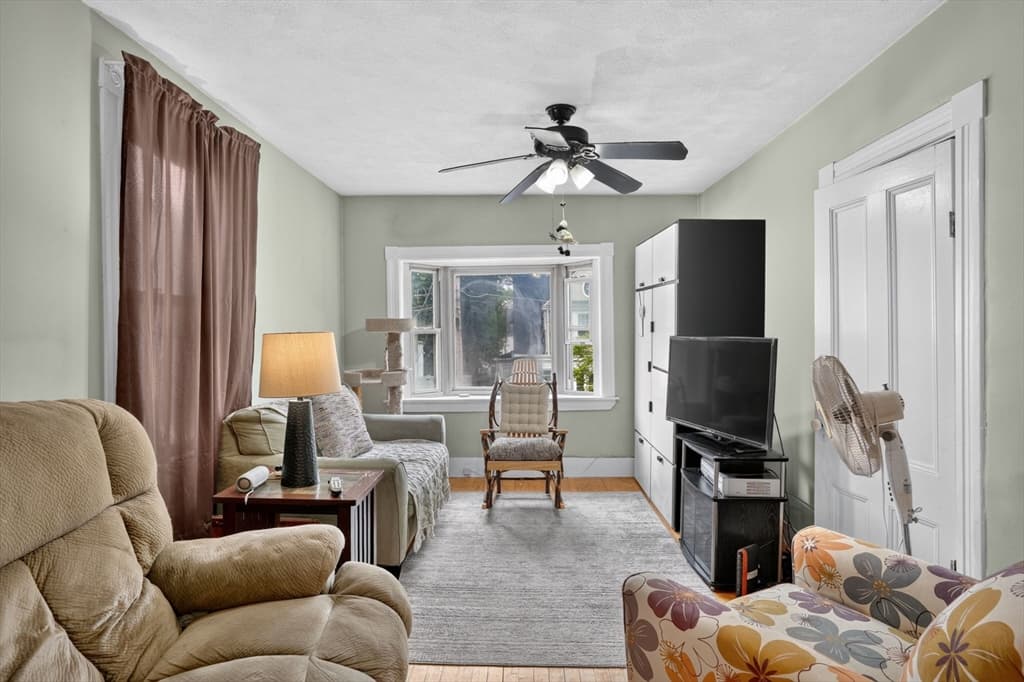 28-30 Crescent Ave, Melrose MA 02176 photo 23